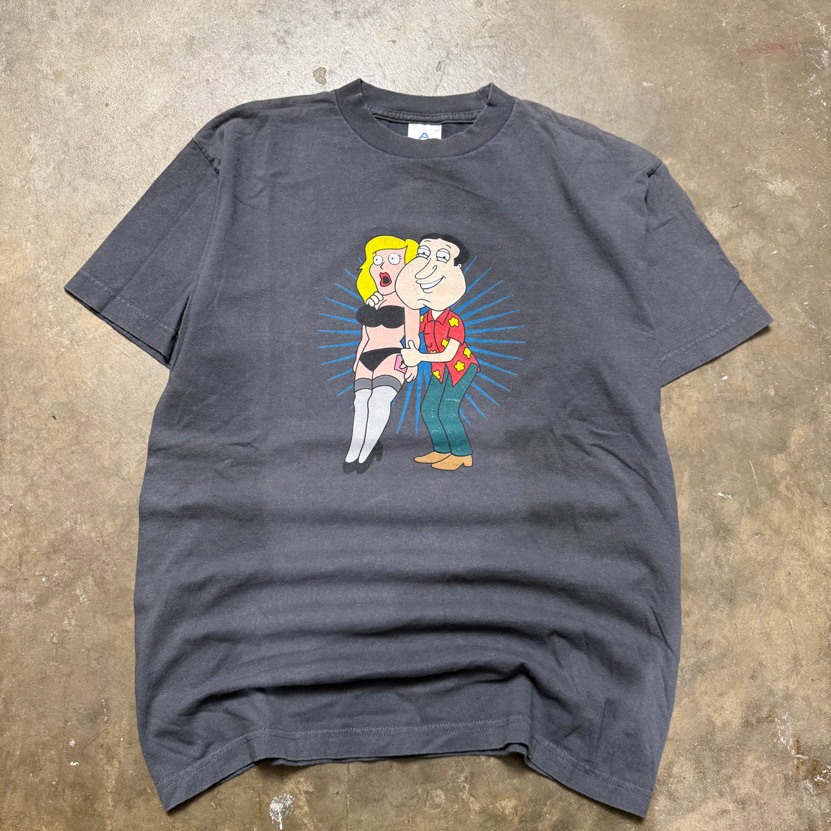 Size medium - Vintage Family Guy Quagmire Doll tee