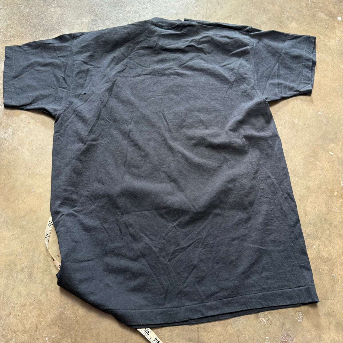 Size large - Vintage Gold Strike inn Casino tee