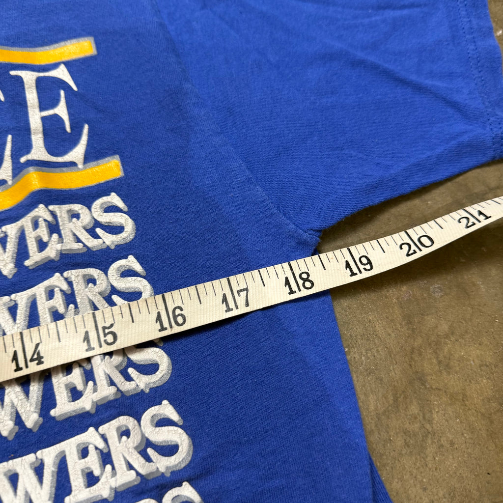 Size medium - Vintage 1992 Milwaukee Brewers tee