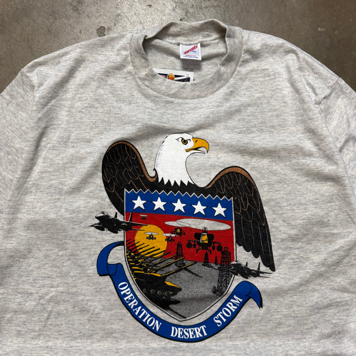 Size XL - Vintage Operation Desert Storm tee