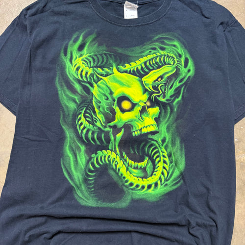 Size large - Vintage green Skull Flame snake tee