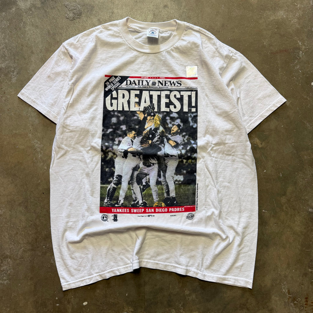 Size XL - Vintage 1998 Yankees Sweep San Diego padres newspaper tee. NEW!