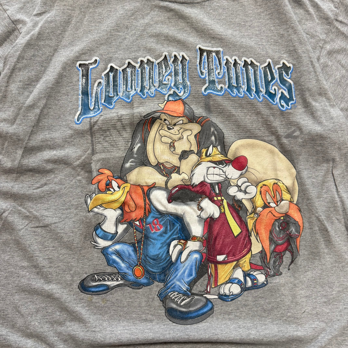 Size XL - Vintage Looney Tunes tee