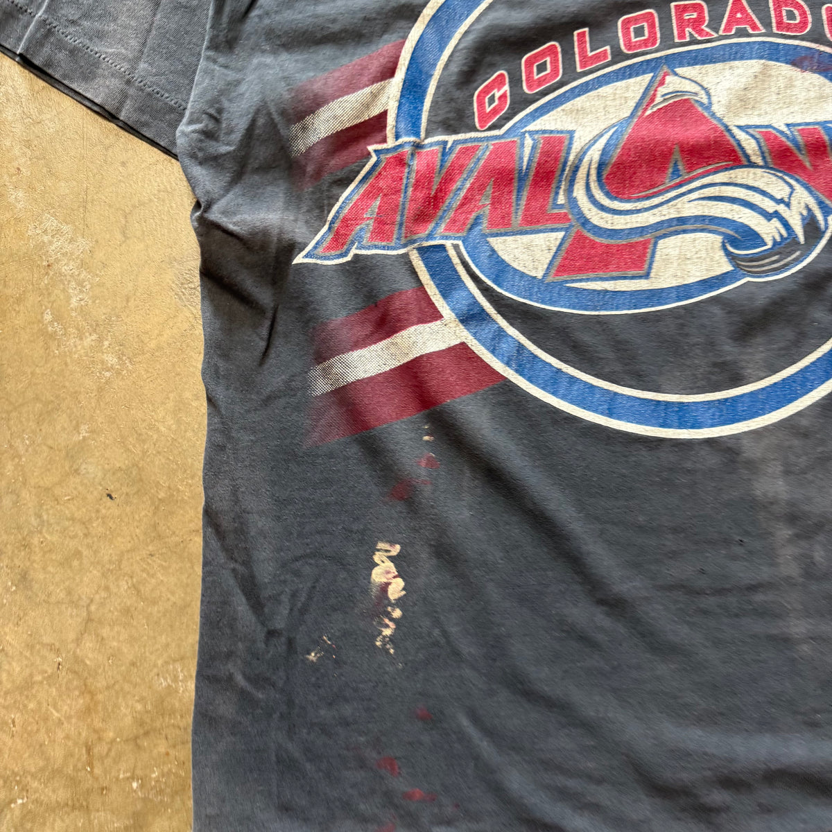 Size XXL - Vintage Colorado Avalanche NHL tee