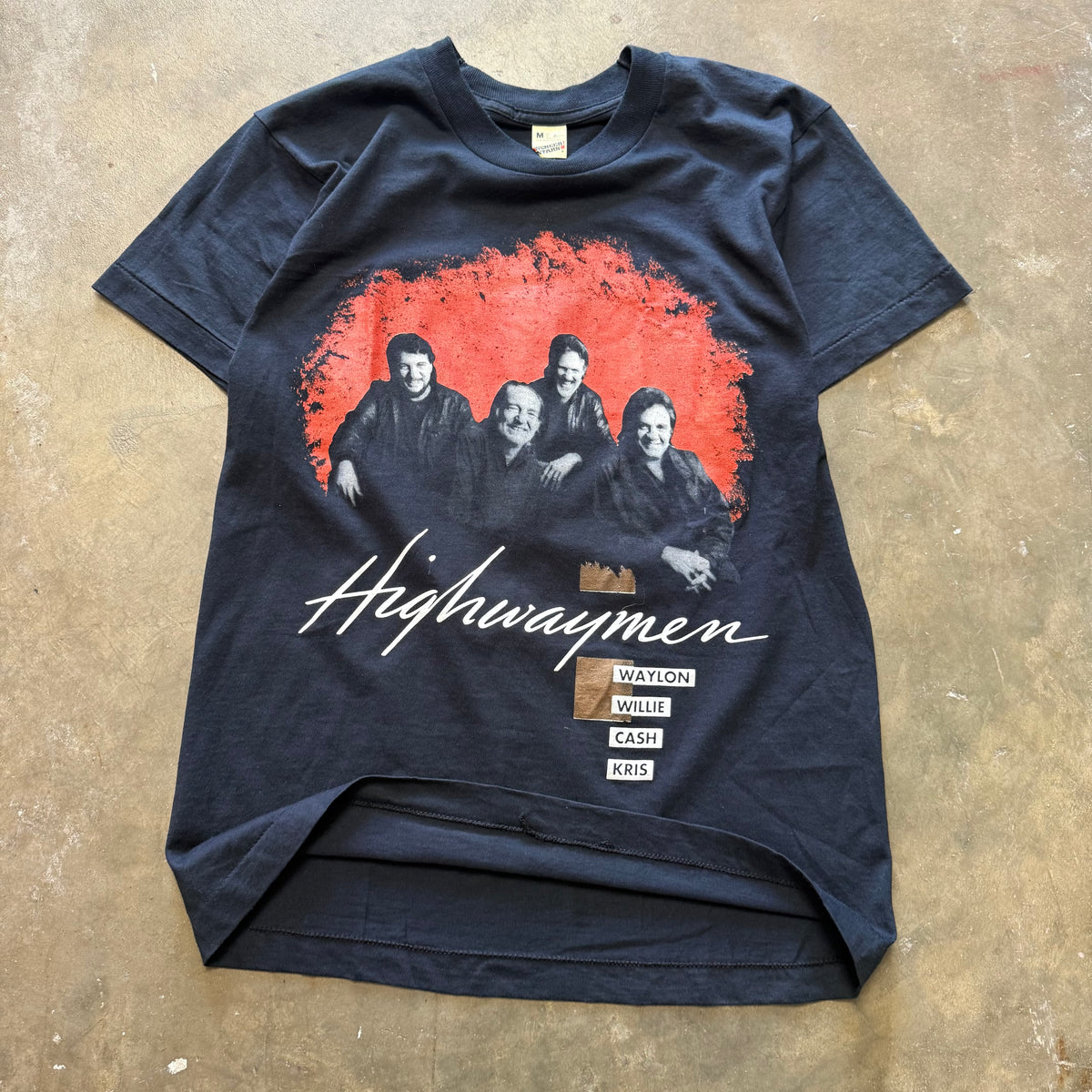 Size medium - Vintage 1990 The Highway Men Tour tee