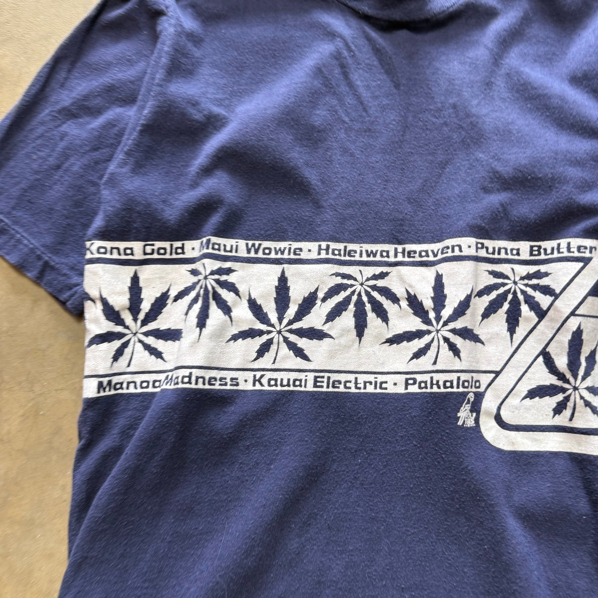 Size medium - Vintage 1970’ss Weed tee