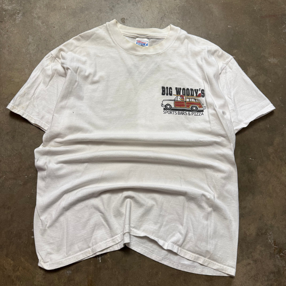 Size XL - Vintage Big Woodys Sports Bar tee