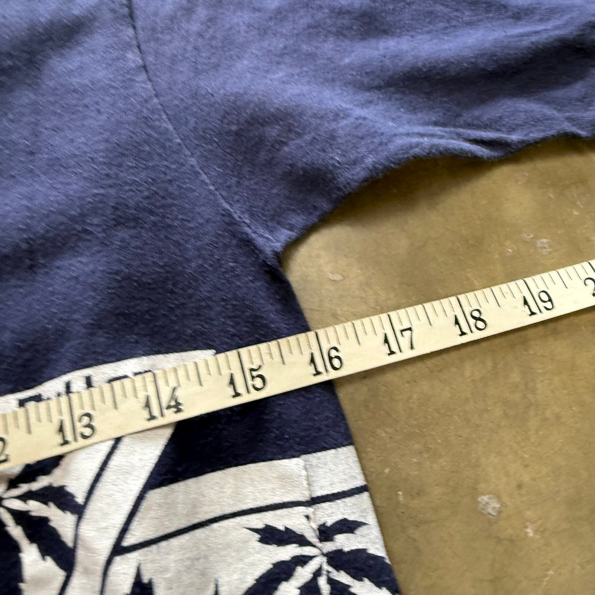 Size medium - Vintage 1970’ss Weed tee