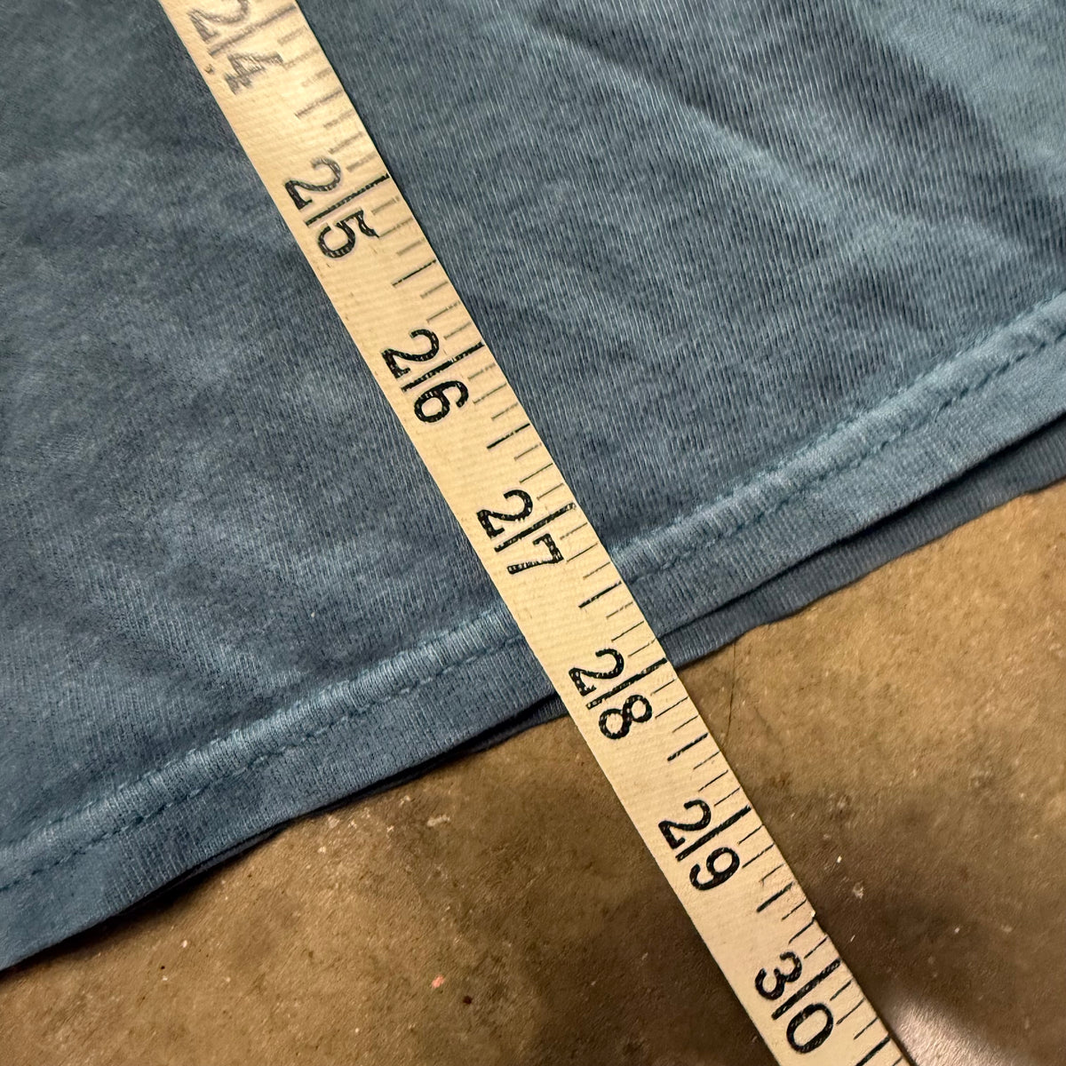 Size large - Vintage No Fear Tee