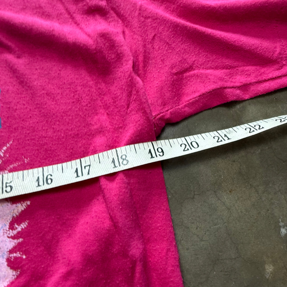 Size medium - Vintage 90’s Snow Mobilin’ Tee