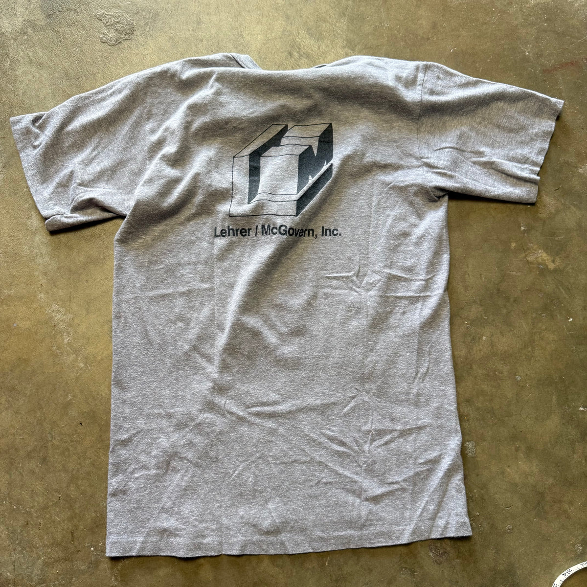 Size large - Vintage 1985 Topping out Heron Tower tee