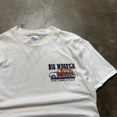 Size XL - Vintage Big Woodys Sports Bar tee