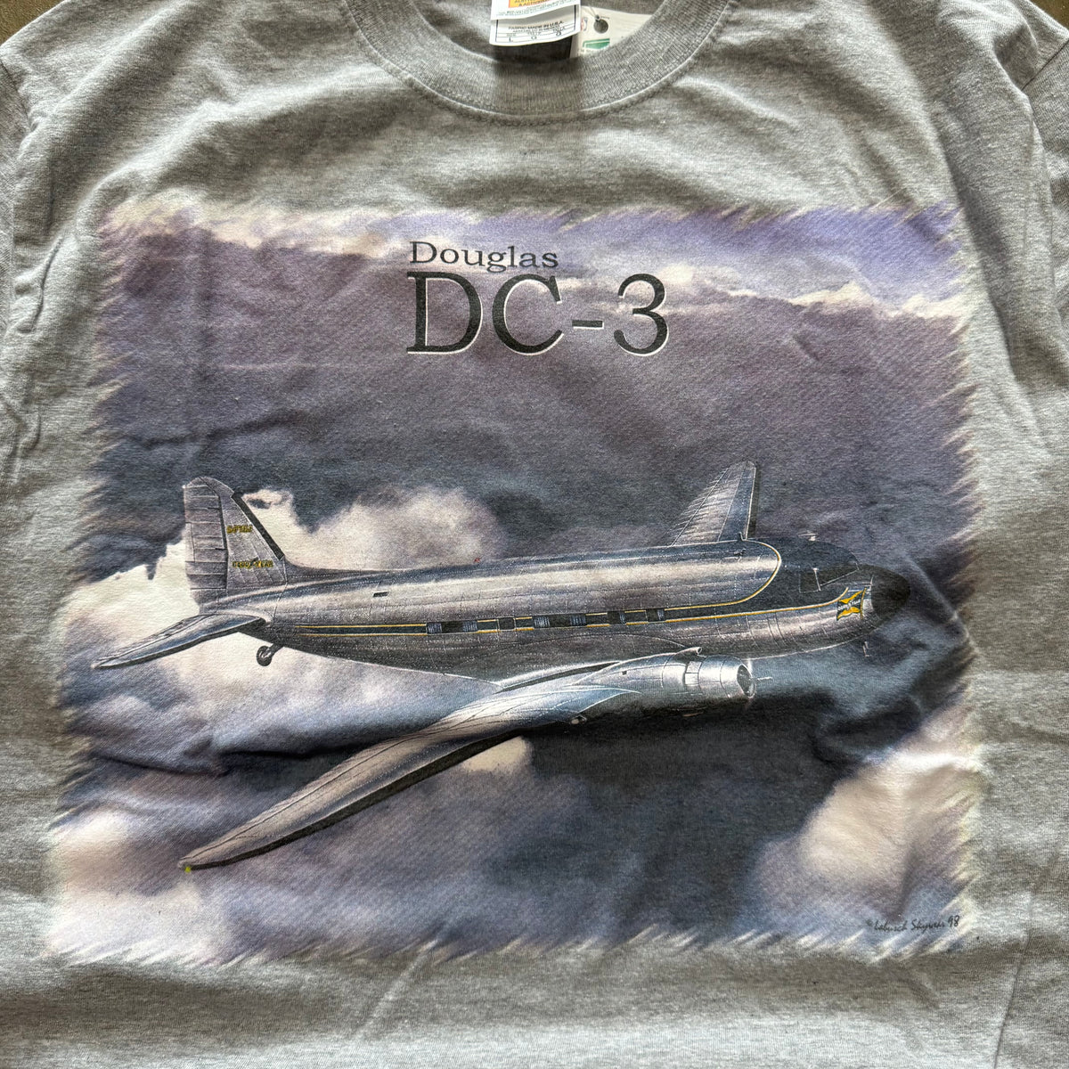 Size large - Vintage 1998 Douglas DC-3 Jet Tee