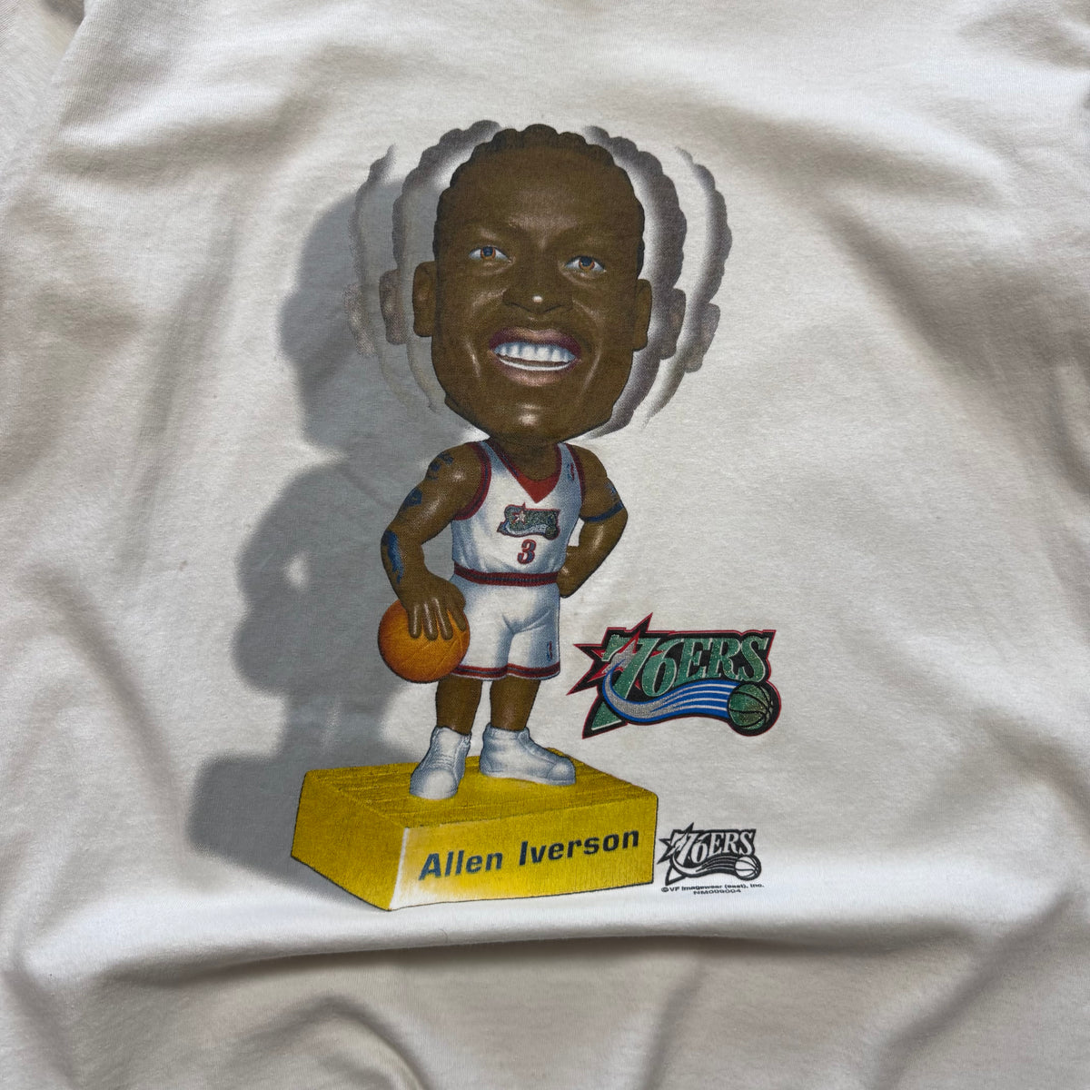 Size XL - Vintage Allen Iverson Philadelphia 76ers MVP Bobble Head tee