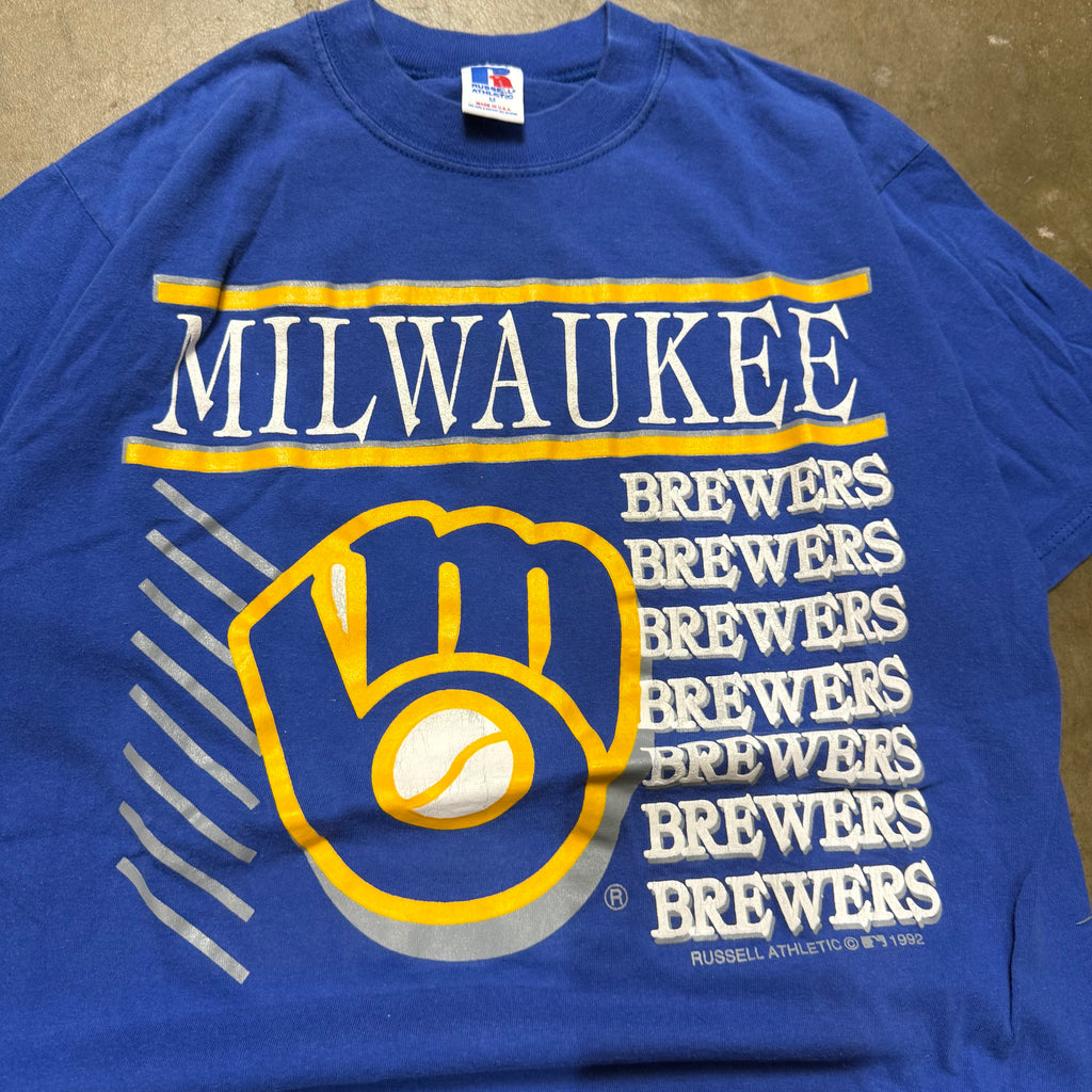 Size medium - Vintage 1992 Milwaukee Brewers tee