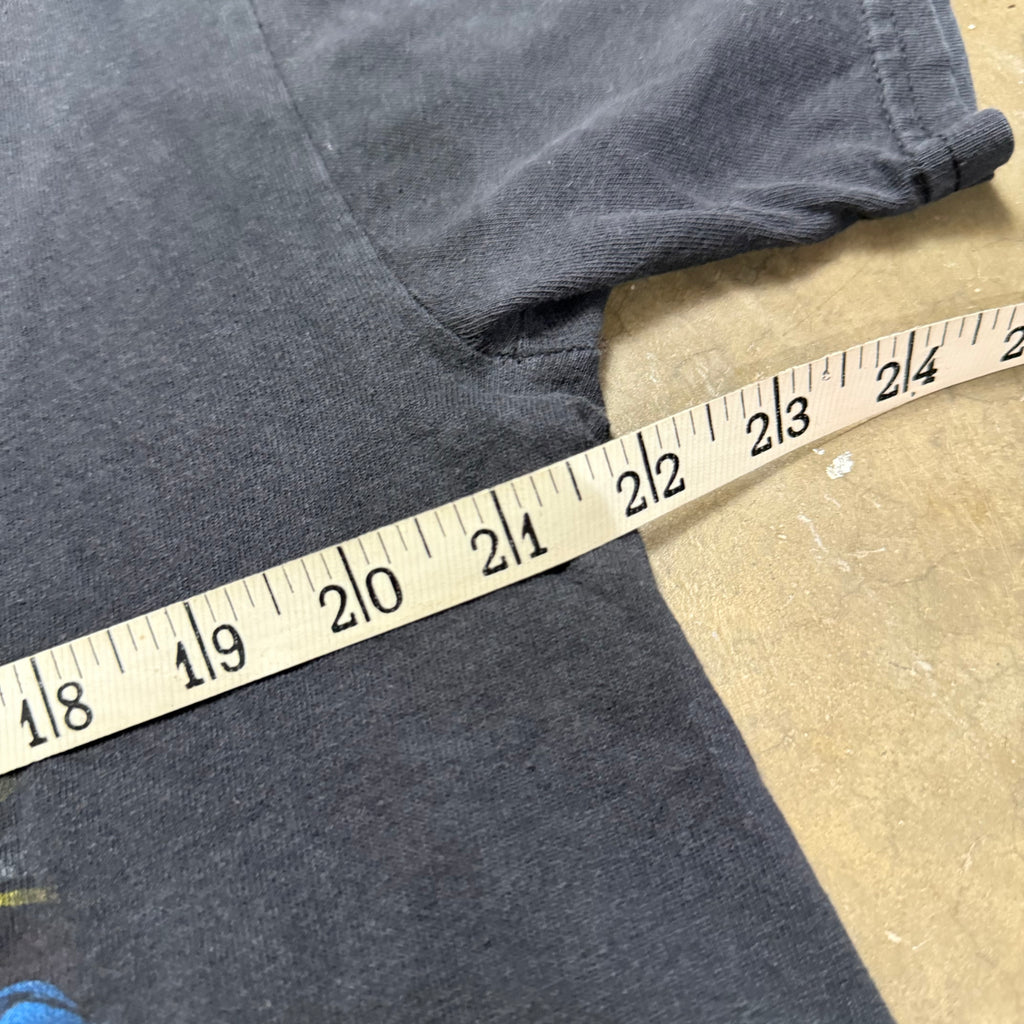 Size large - Vintage 2003 DC Comics tee