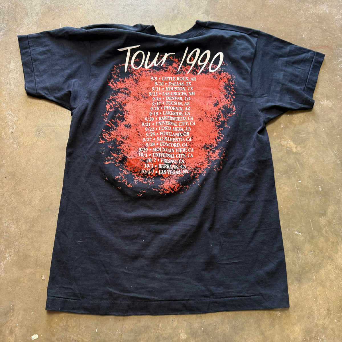 Size medium - Vintage 1990 The Highway Men Tour tee