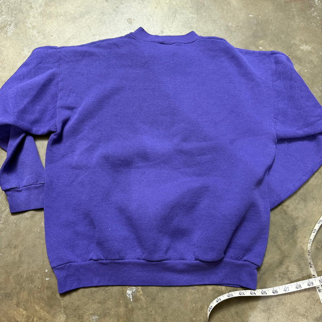 Size medium - Vintage Vikings Logo Athletics Crewneck