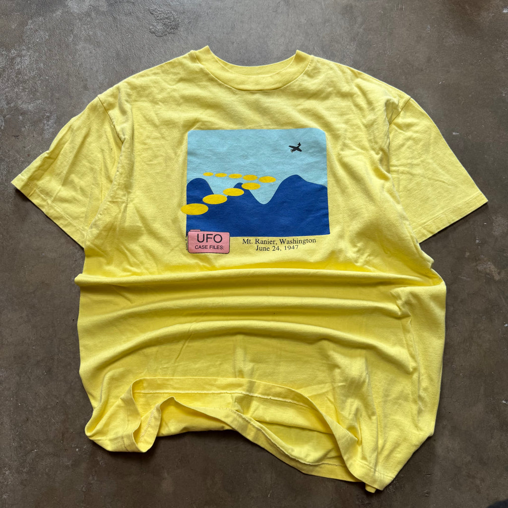 Size XL - Vintage 1991 UFO Case Files Mt. Rainier, Washington tee