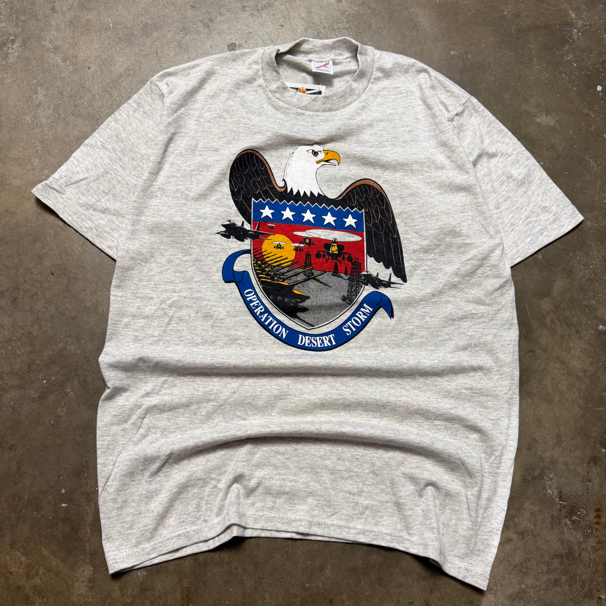 Size XL - Vintage Operation Desert Storm tee