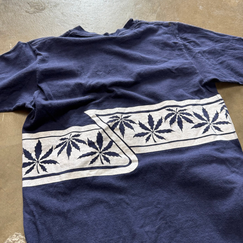 Size medium - Vintage 1970’ss Weed tee