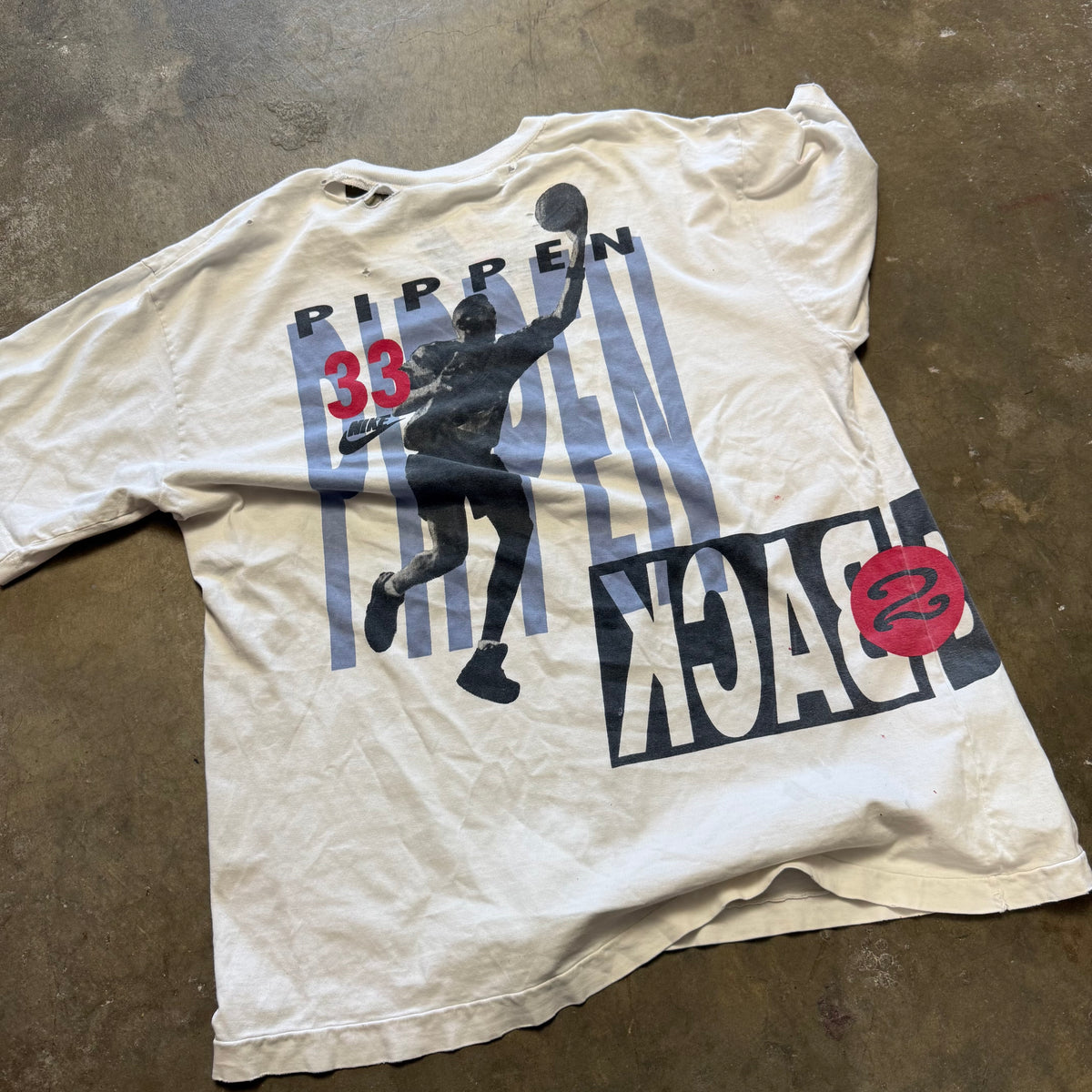 Size XL - Vintage 90’s Nike Scottie Pippen Michael Jordan single stitch Back 2 Back tee