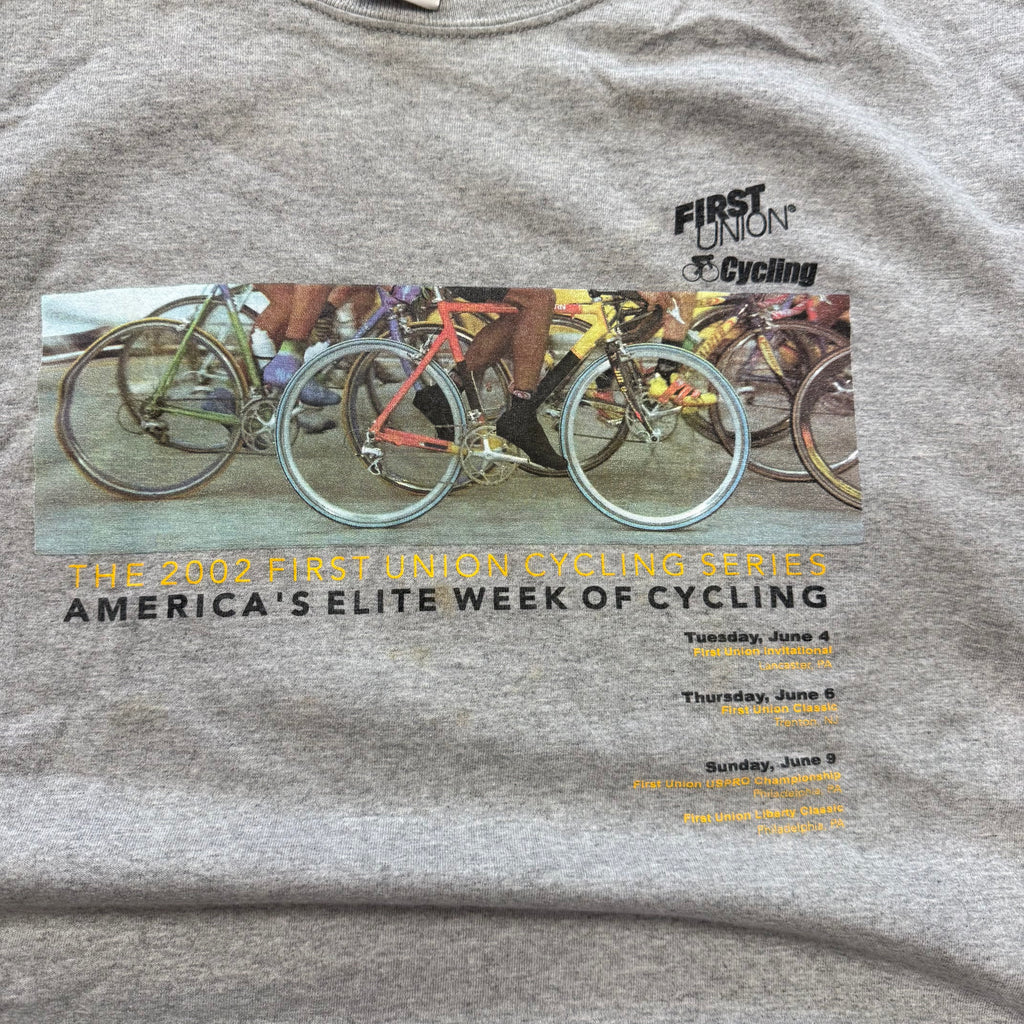 Size XL - Vintage 2002 First Union Cycling Series Bike tee
