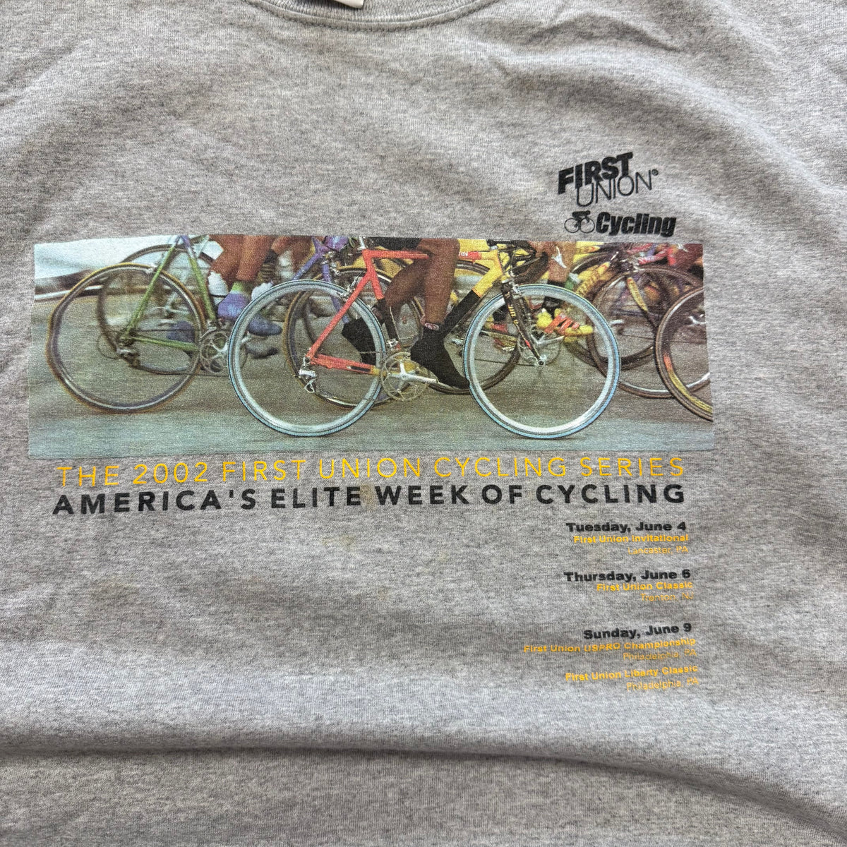 Size XL - Vintage 2002 First Union Cycling Series Bike tee