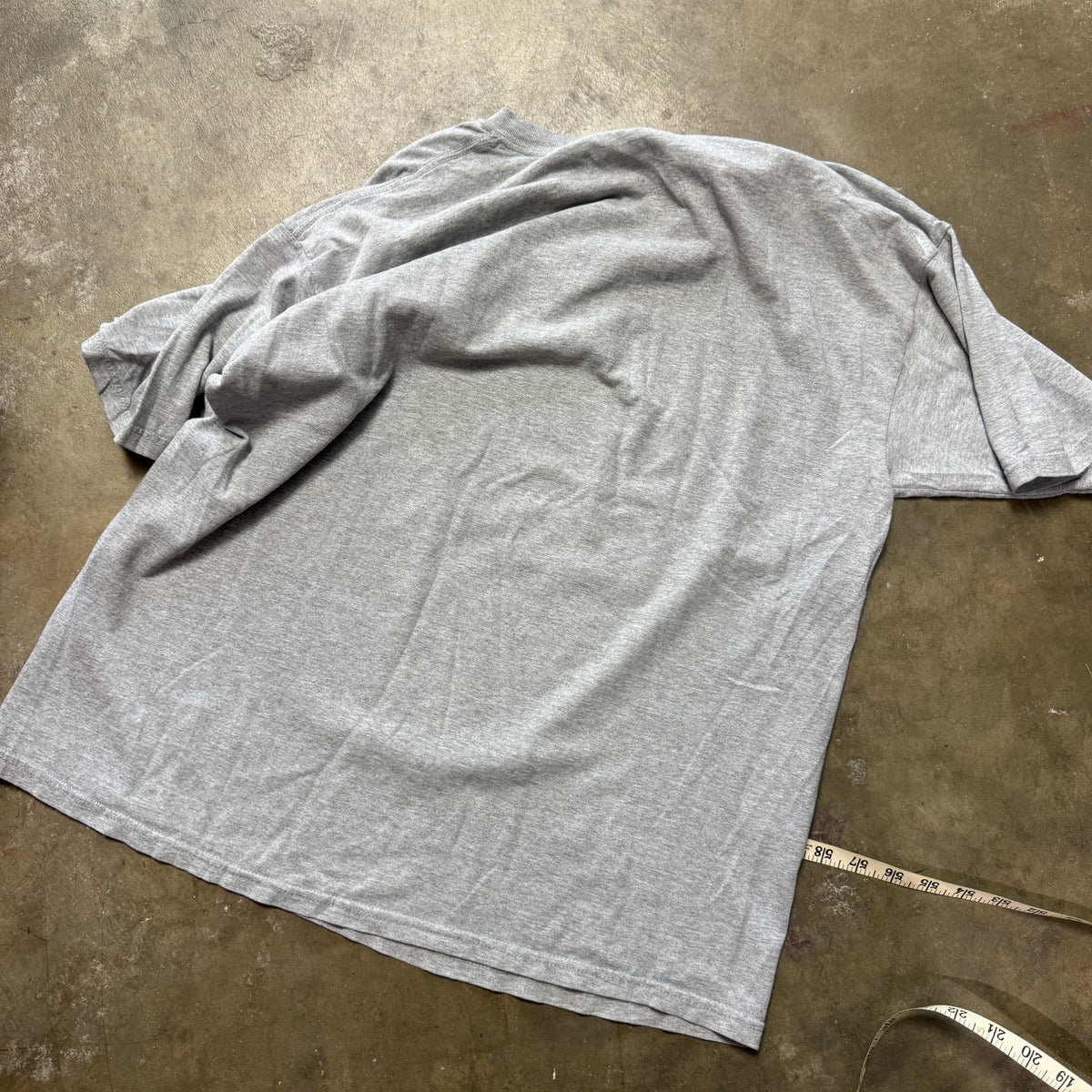 Size XL - Vintage Looney Tunes tee