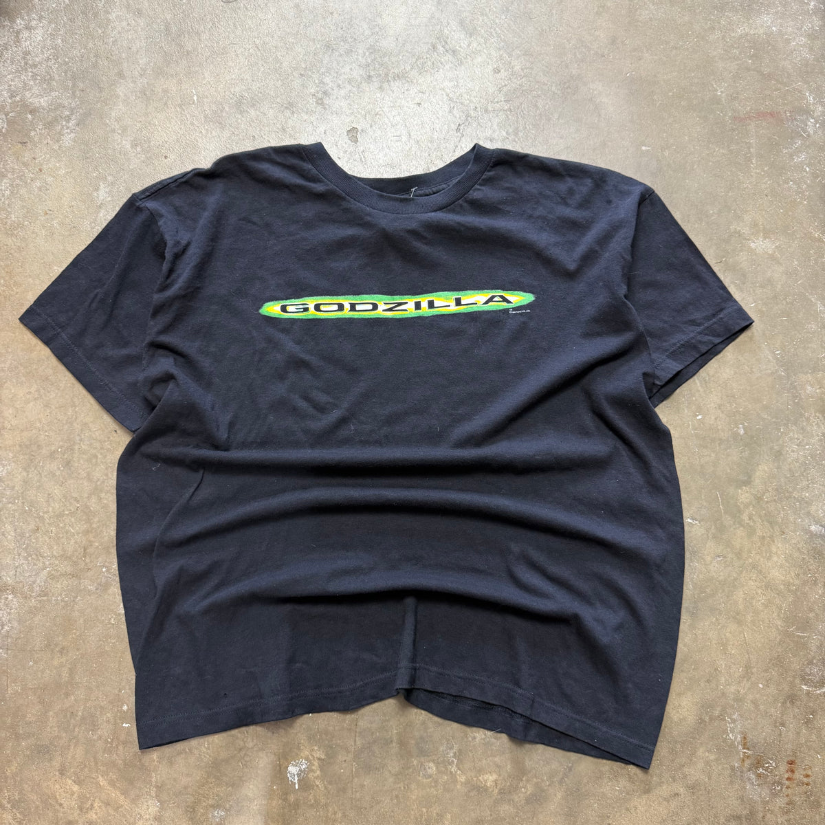 Size XL - Vintage 1998 Godzilla movie promo tee