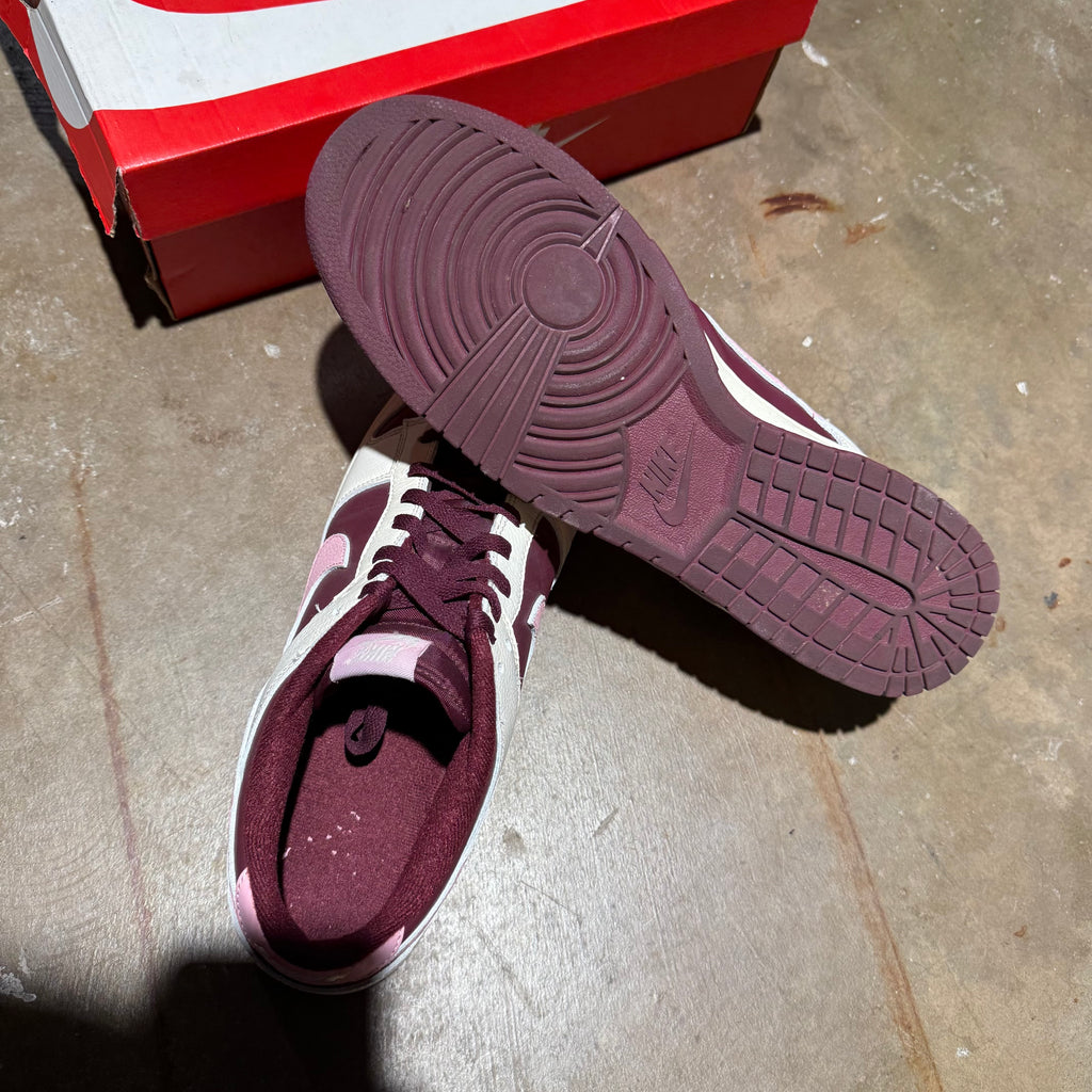 size 14 - Dunk Low prm ' Valentines Day 2023 '