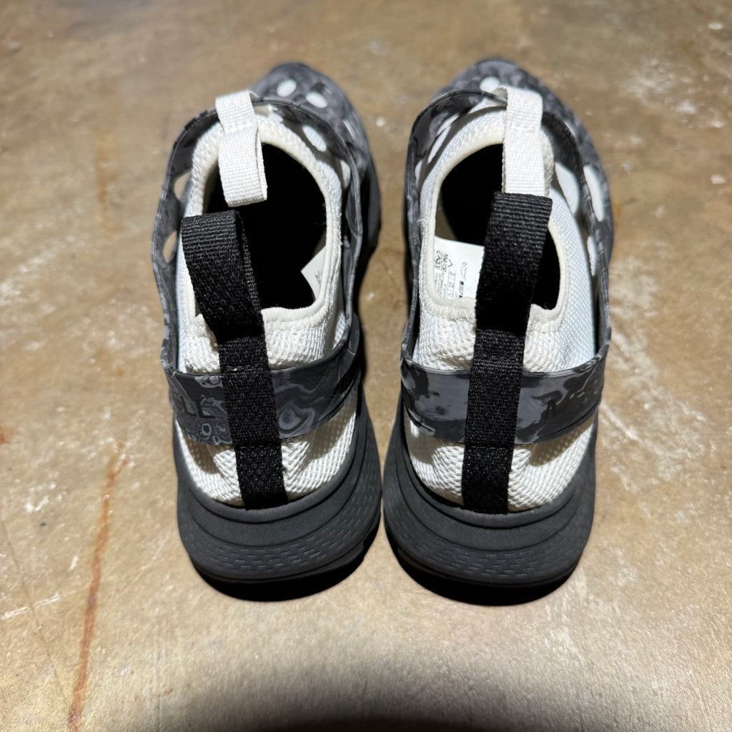 size 12 - Merrell Hydro Runner ' Black White '