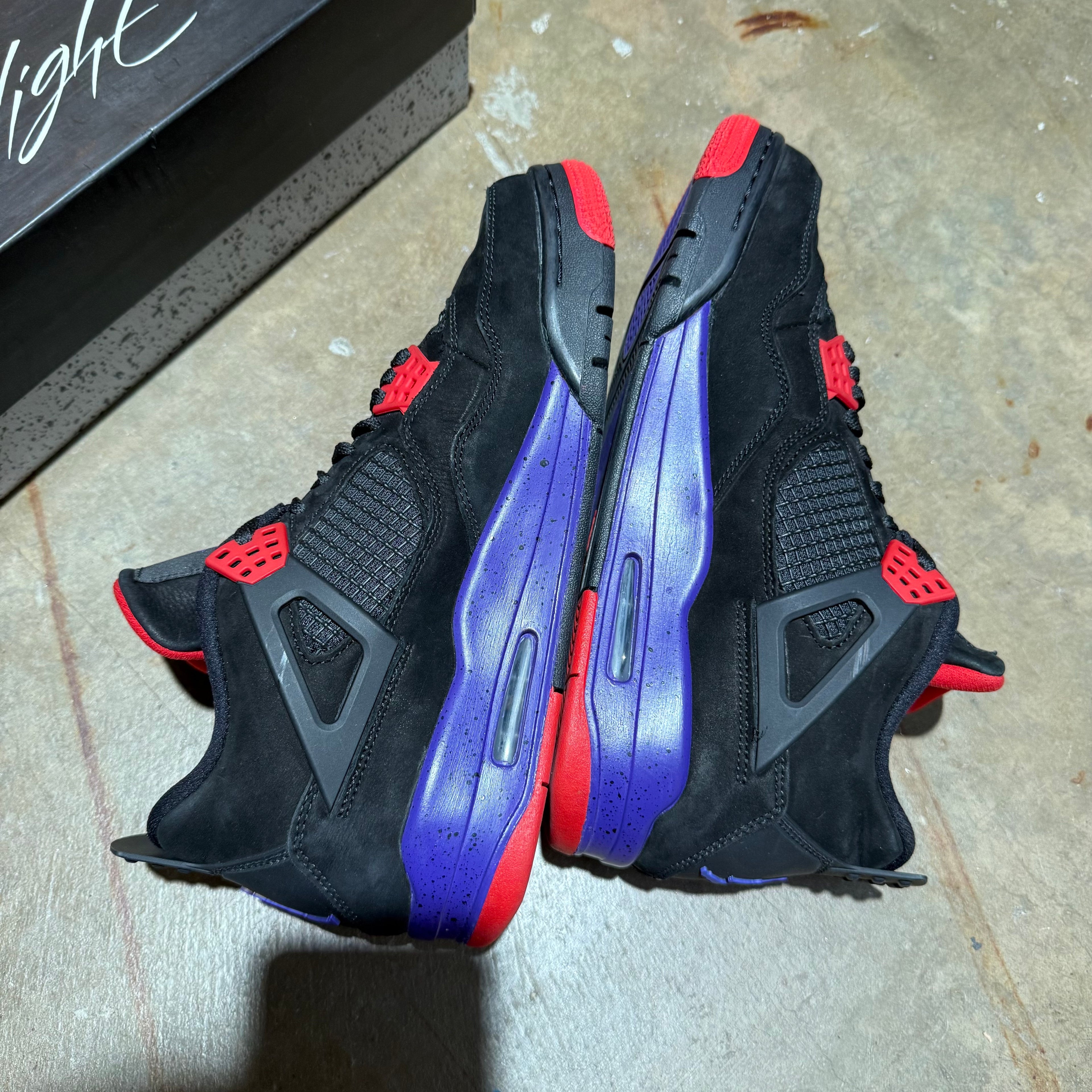 size 9.5 - Jordan 4 Retro ' Drake Raptors OVO 2019 '