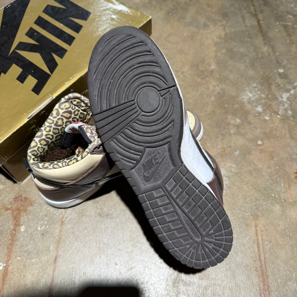 size 11 - Dunk High sb ' Ferris Bueller '