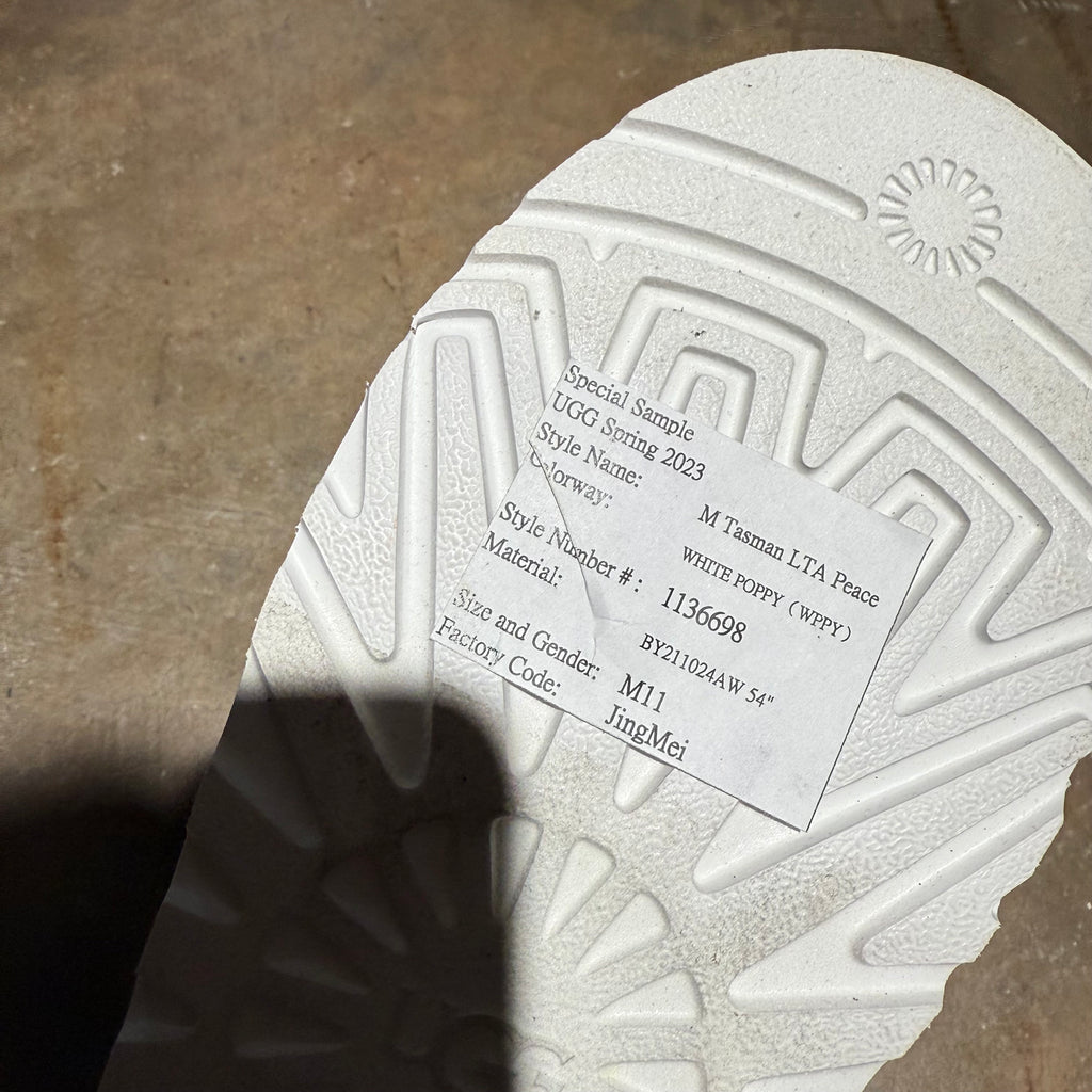 size 11 - Sample UGG Tasman LTA ' White Poppy '