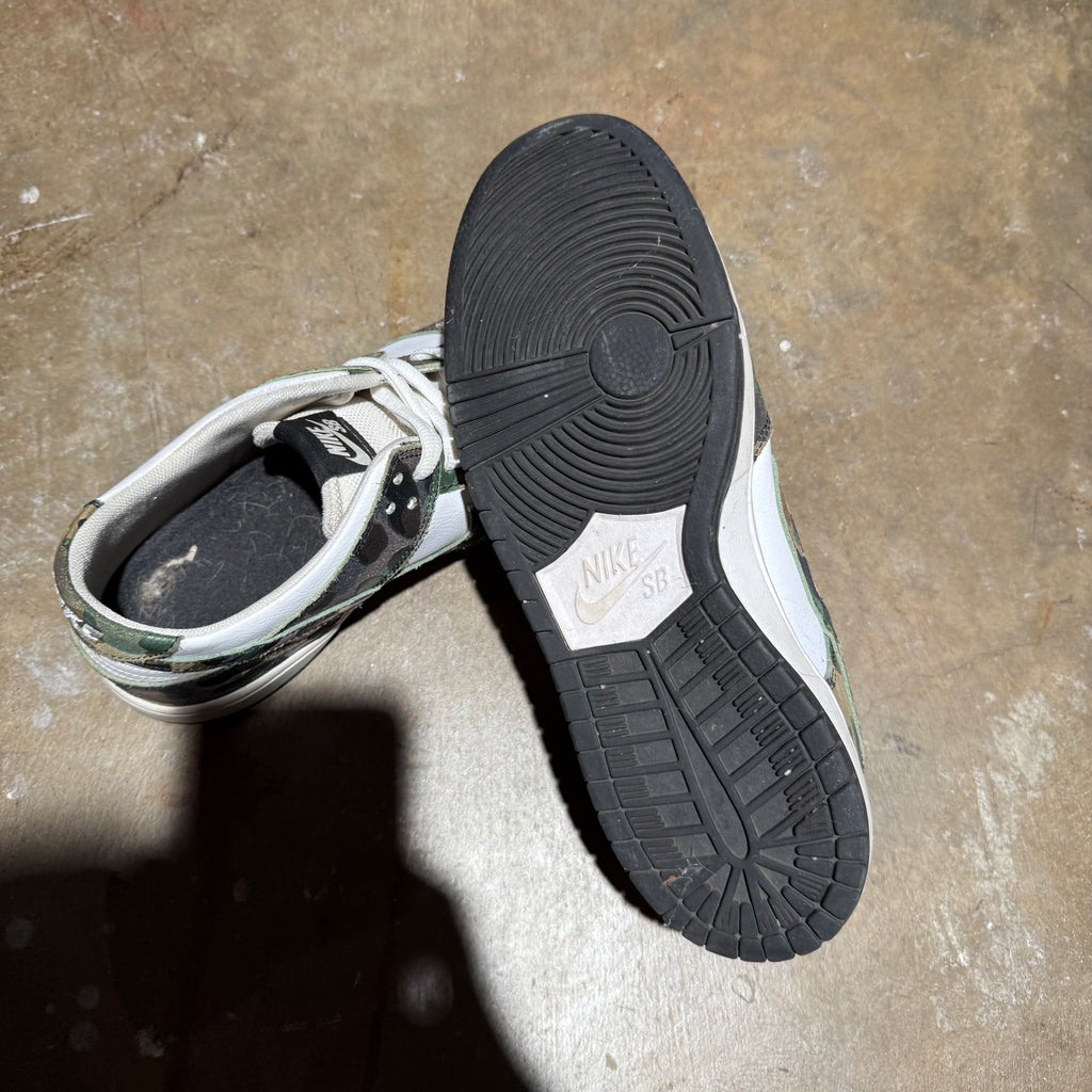size 11 - Dunk Low sb ' Camo Legion Green '