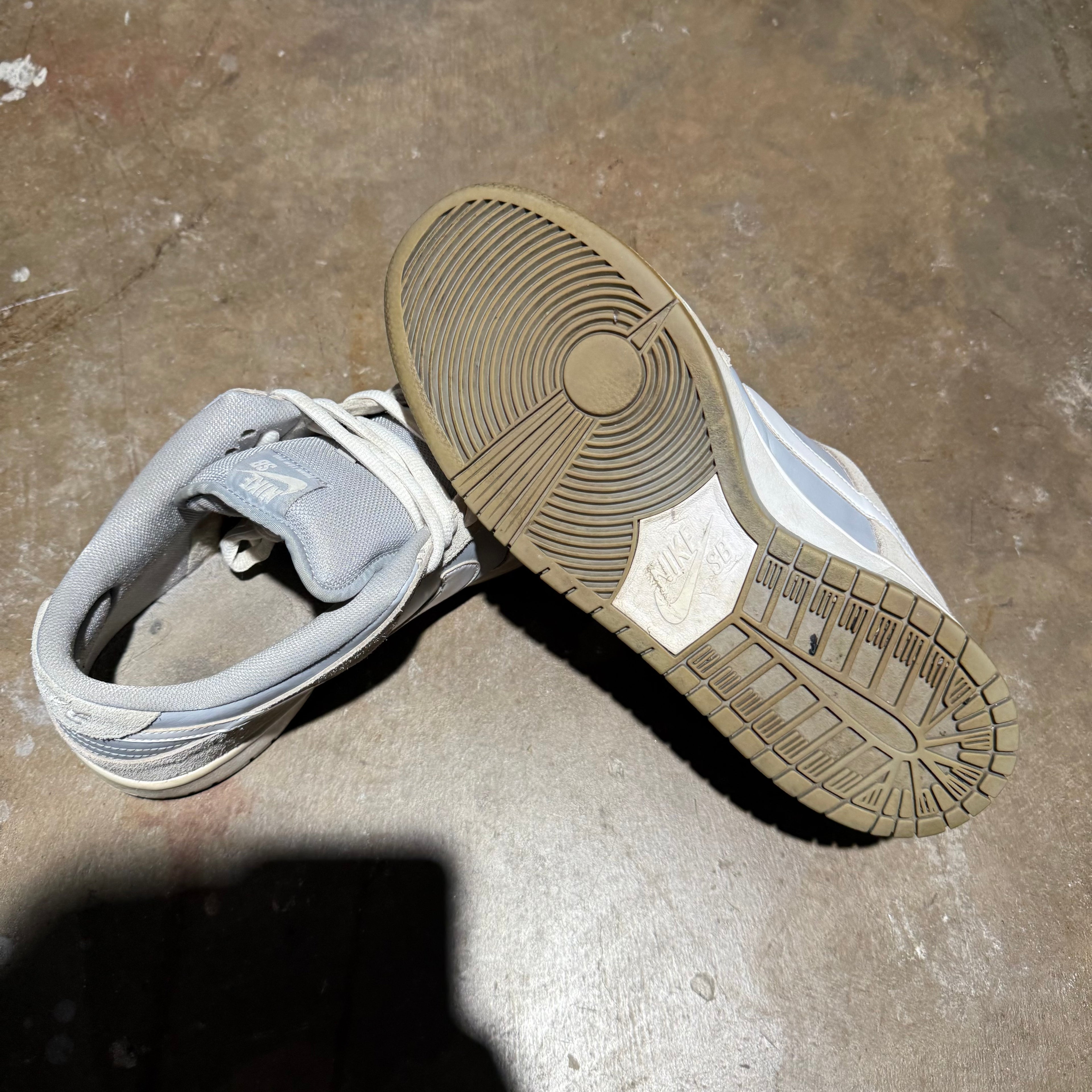 size 11 - Dunk Low sb ' Summit White Wolf Grey '