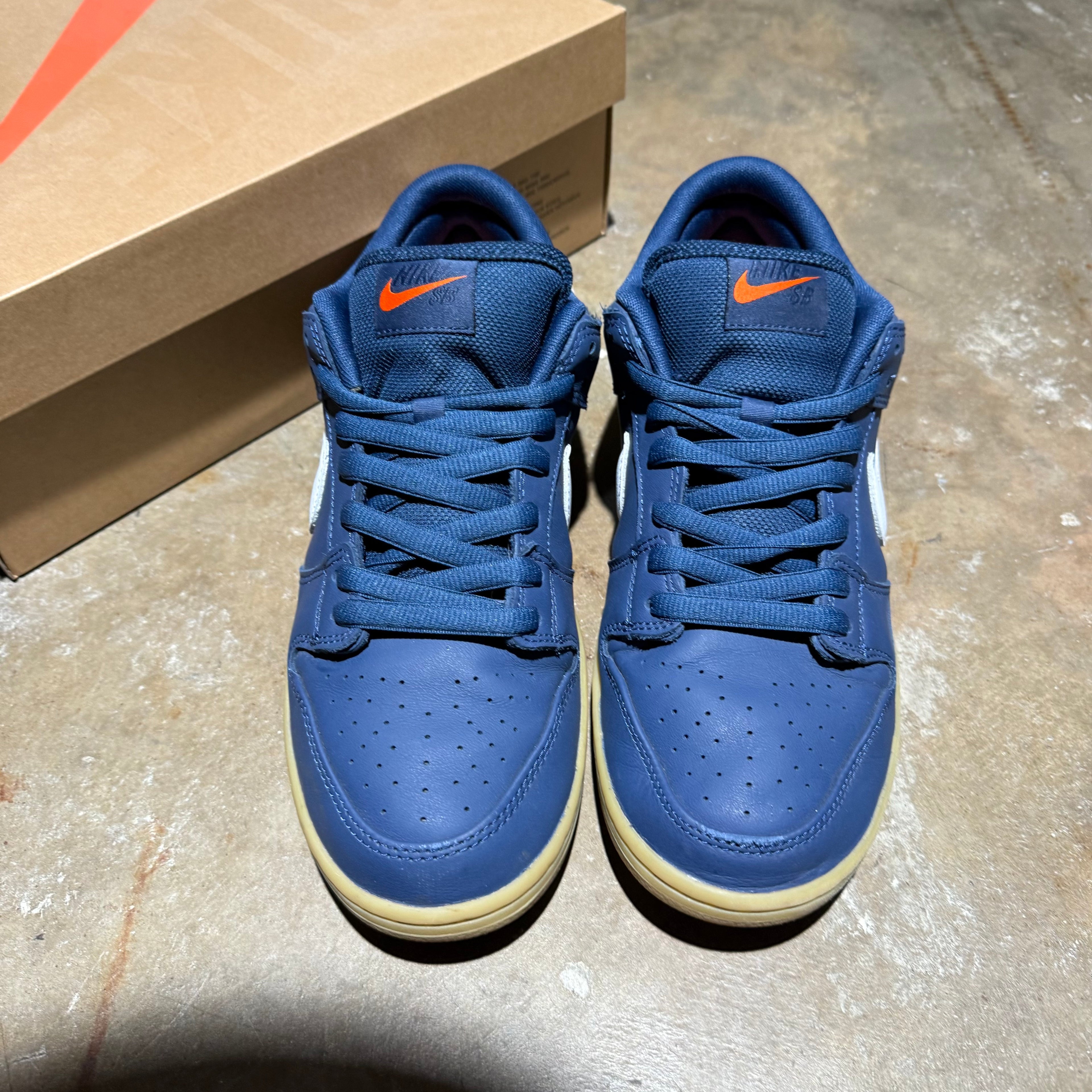 size 10 - Dunk Low sb ' Navy Gum '