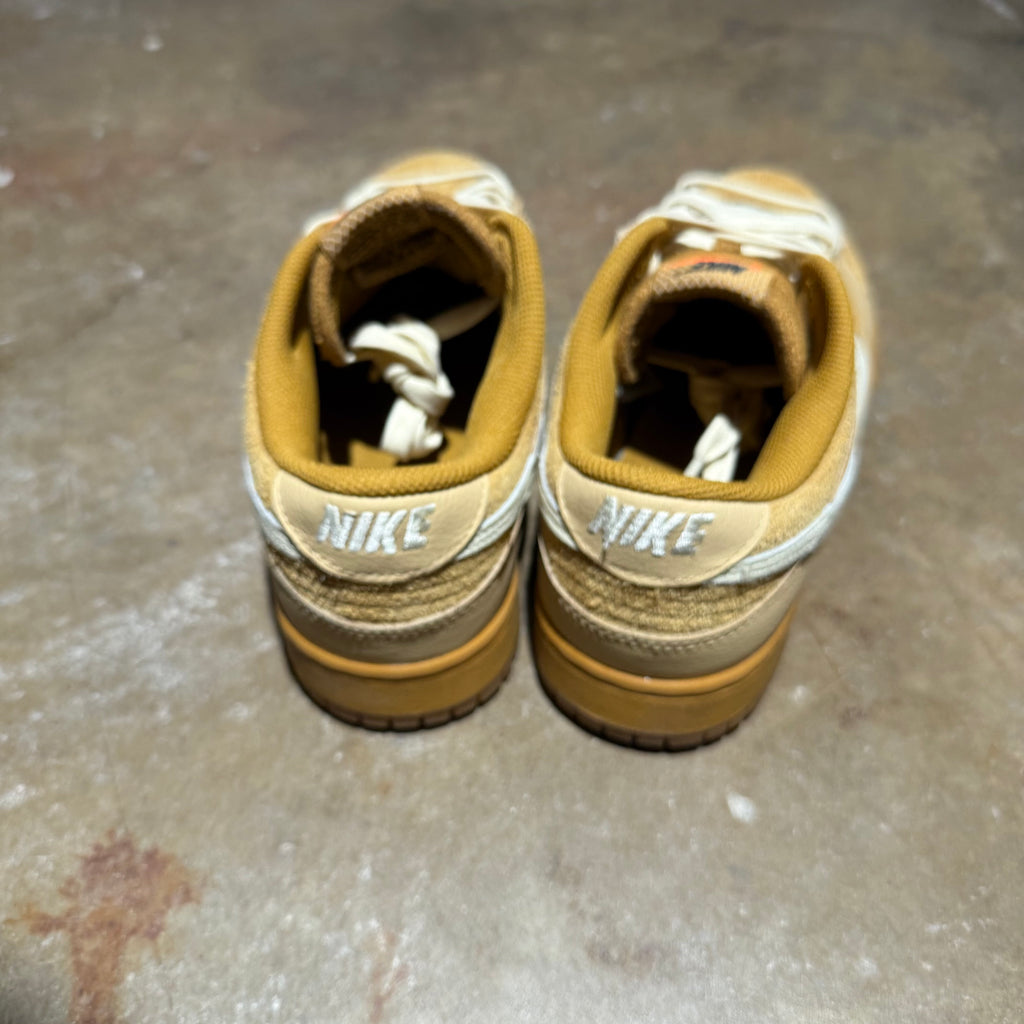 size 10 - Dunk Low ' Waffle '