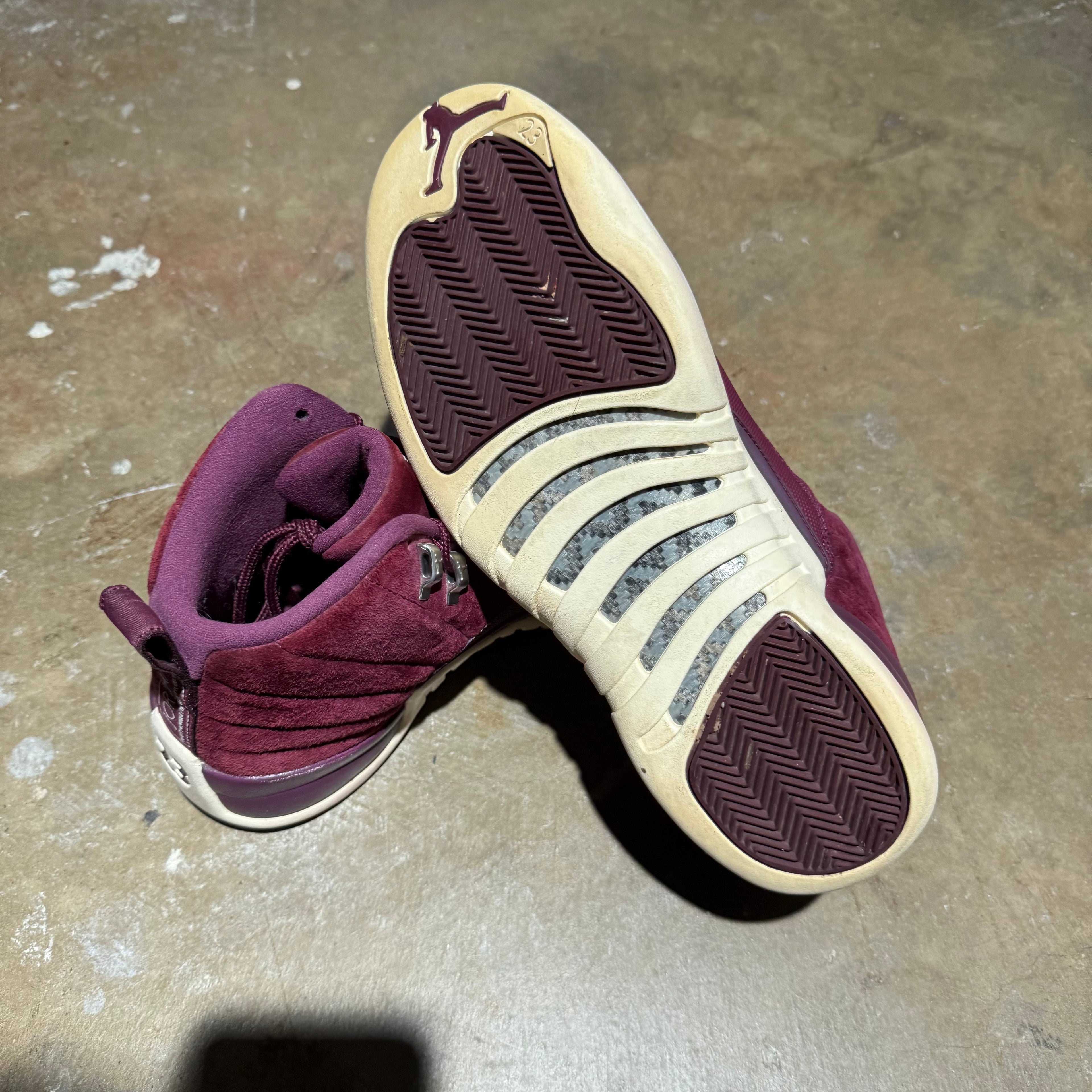 size 10.5 - Jordan 12 Retro ' Bordeaux '