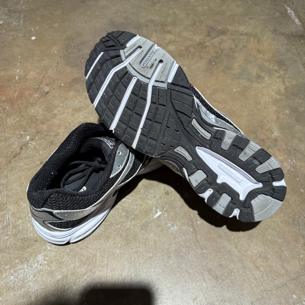 size 10m - Saucony Grid Ride Millennium ' Black Silver '