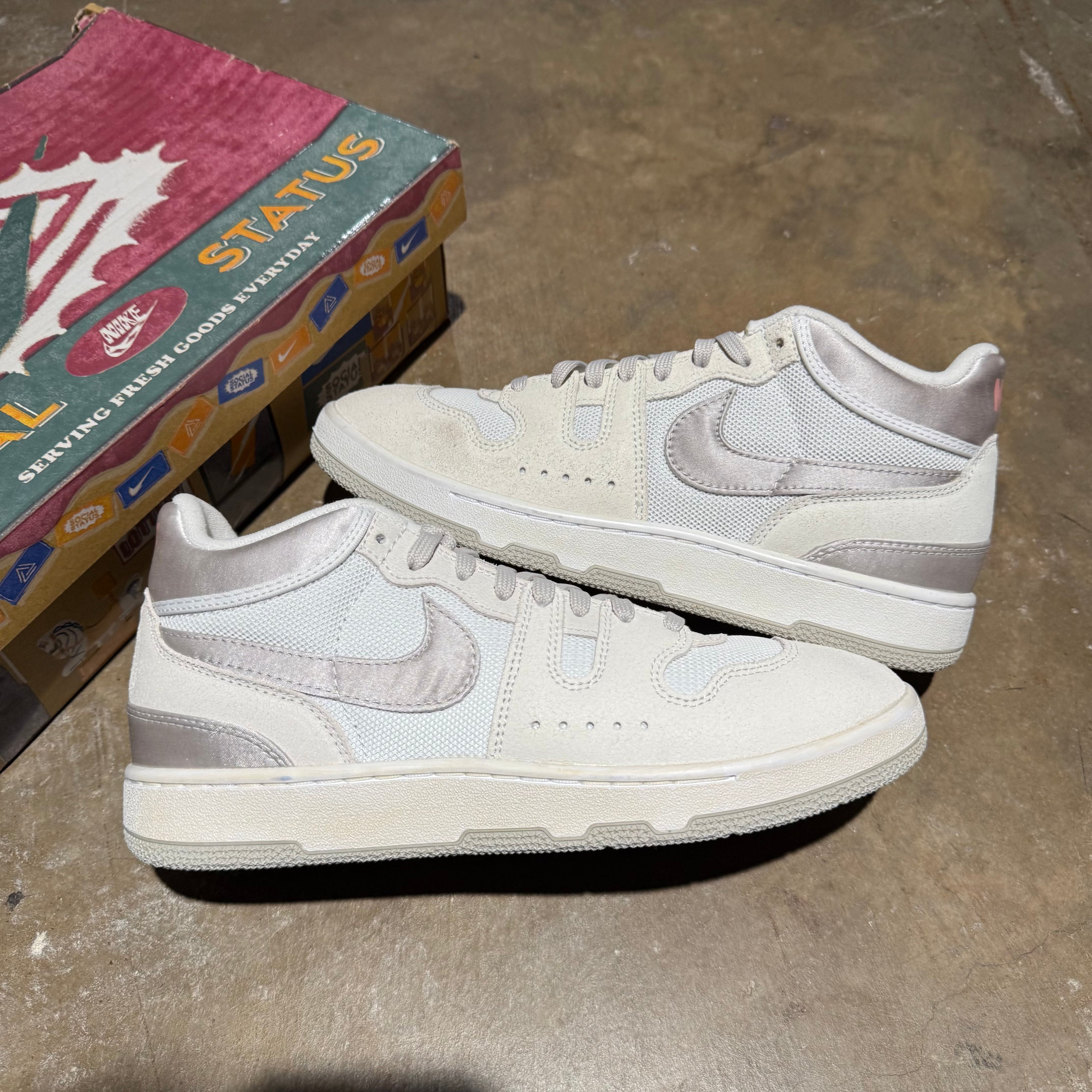 size 9.5 - Mac Attack Social Status ' Silver Linings '
