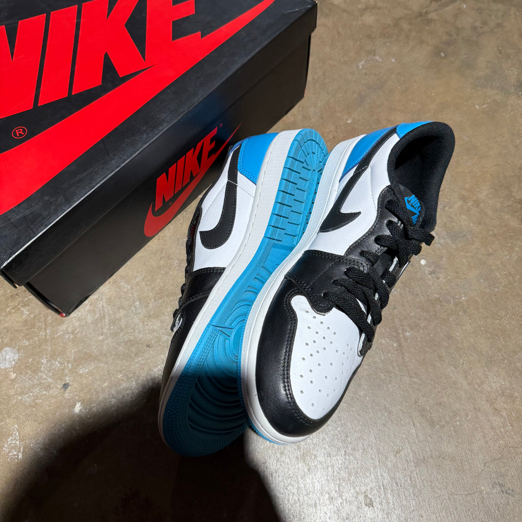 size 9 - Jordan 1 Low Retro ' Powder Blue '