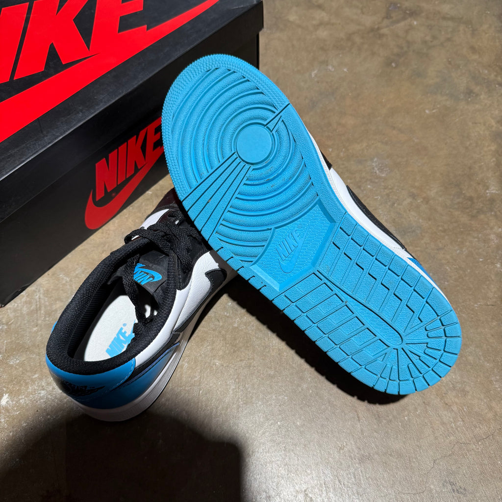 size 9 - Jordan 1 Low Retro ' Powder Blue '