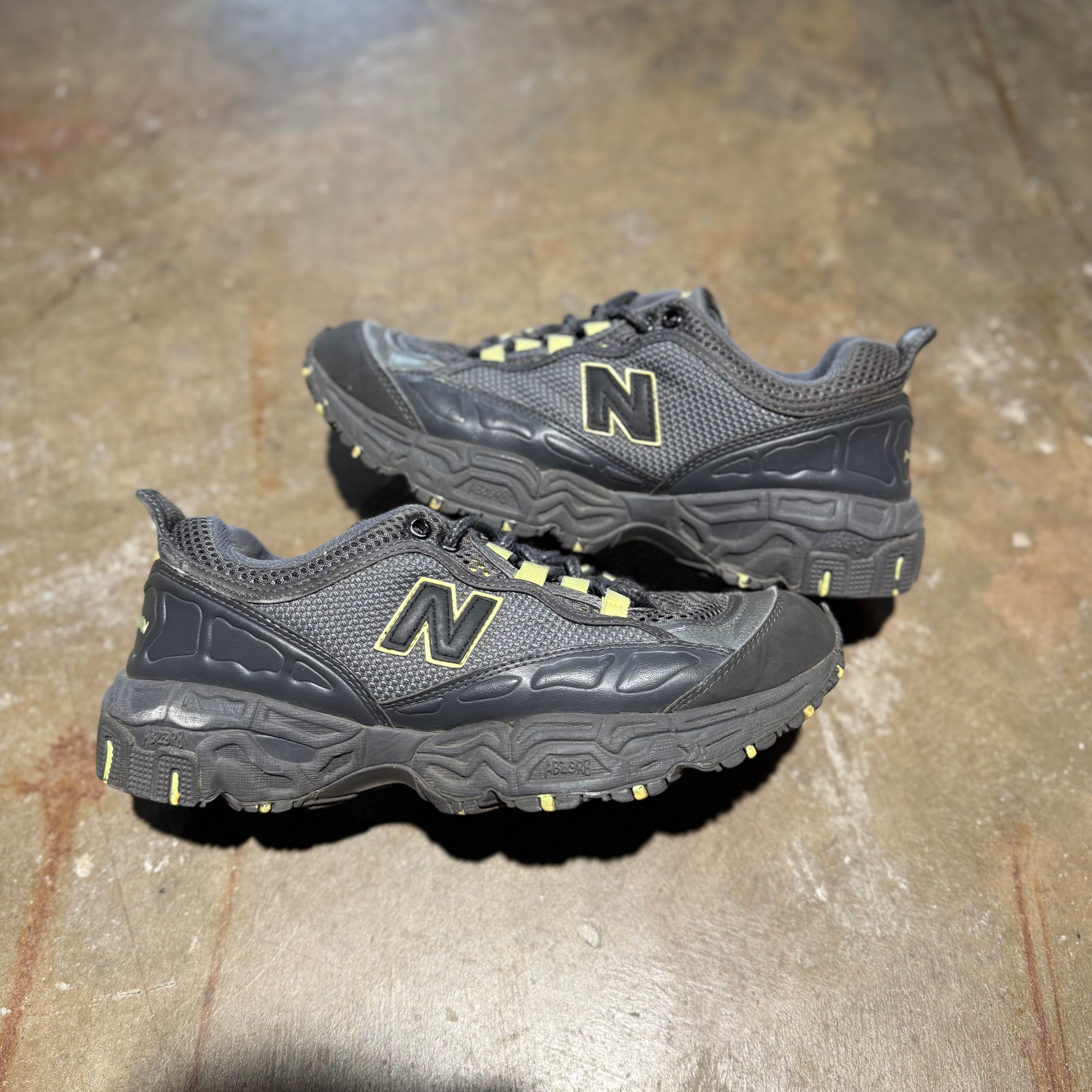 size 8 - New Balance 801 ' Grey Green '