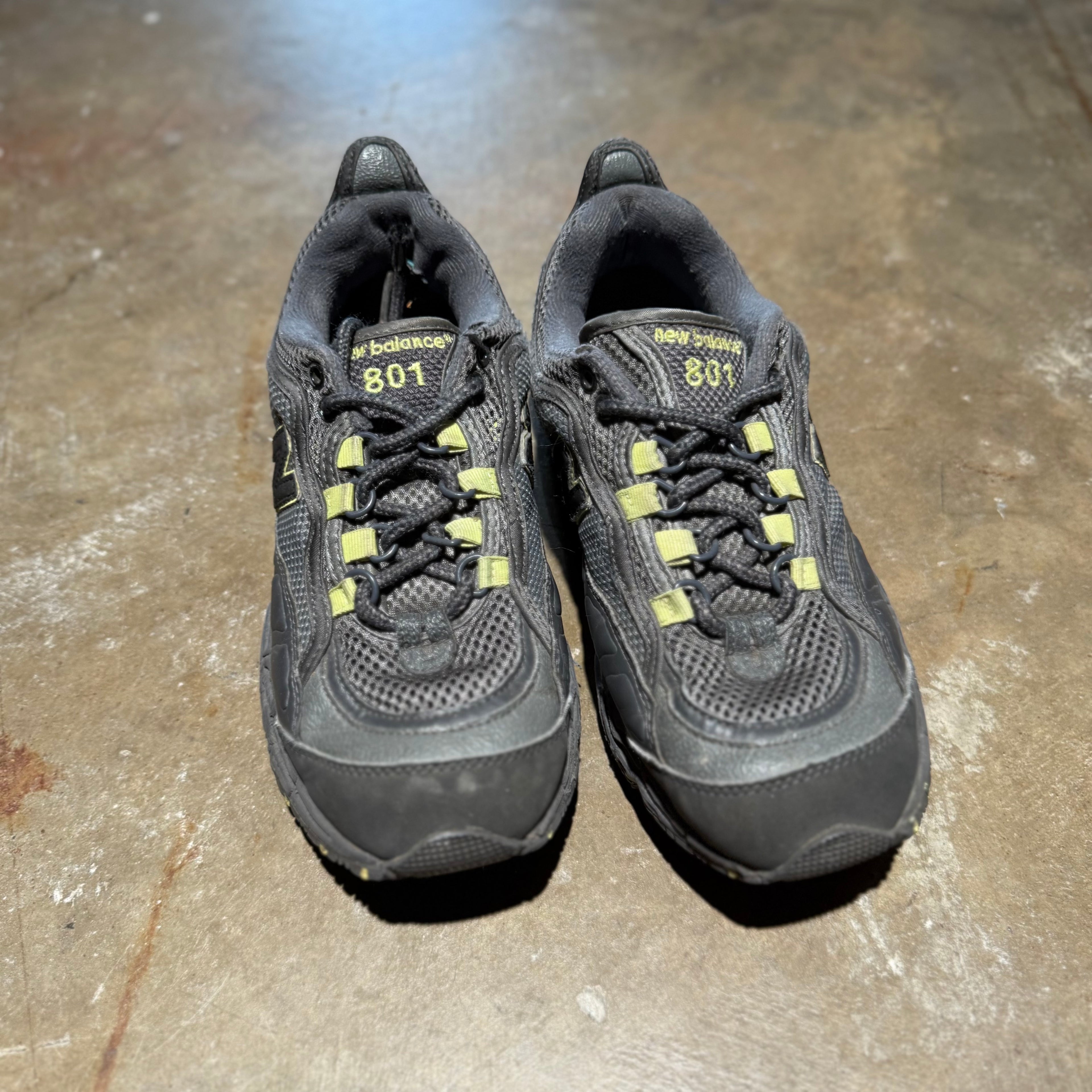 size 8 - New Balance 801 ' Grey Green '