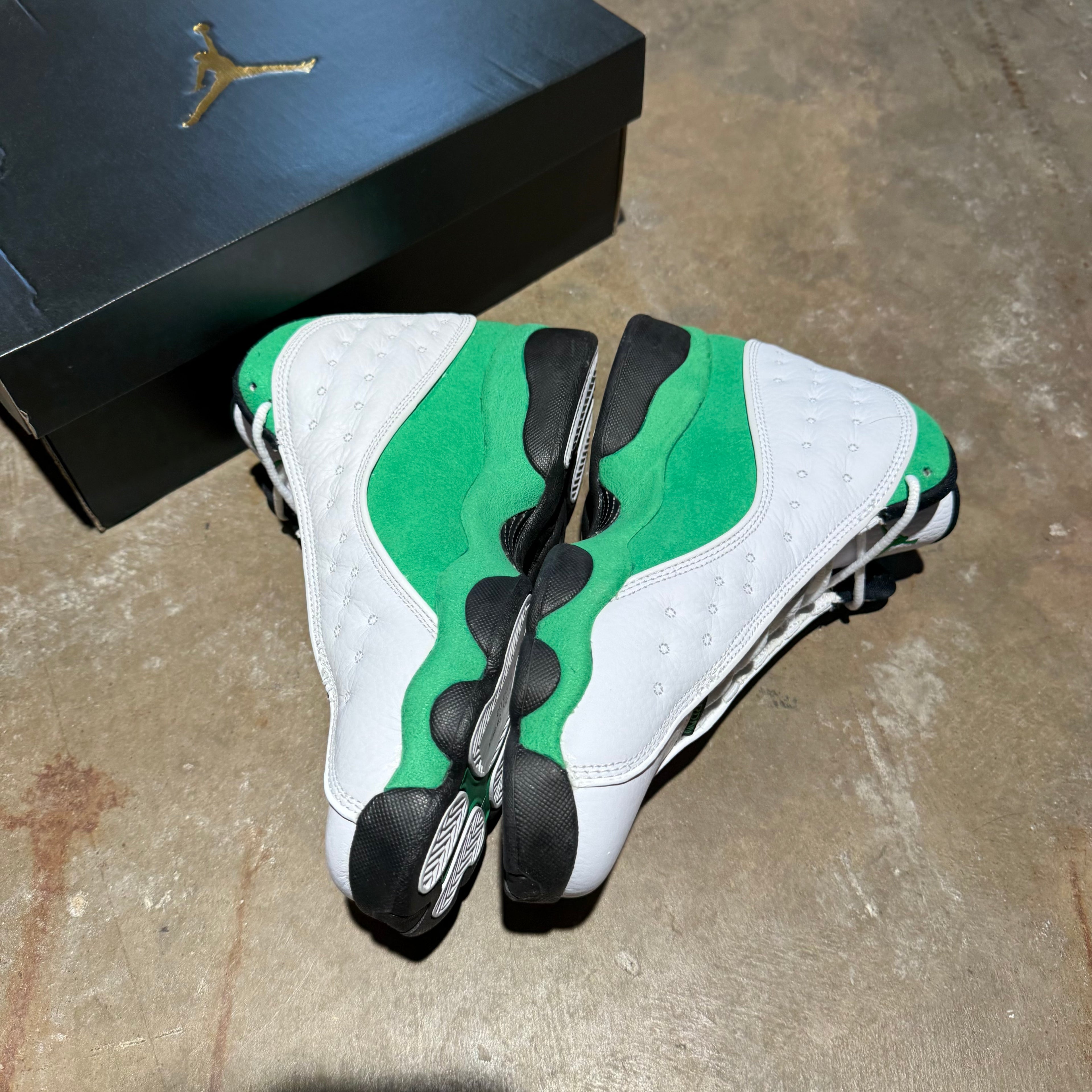 size 6.5 - Jordan 13 Retro ' Lucky Green '