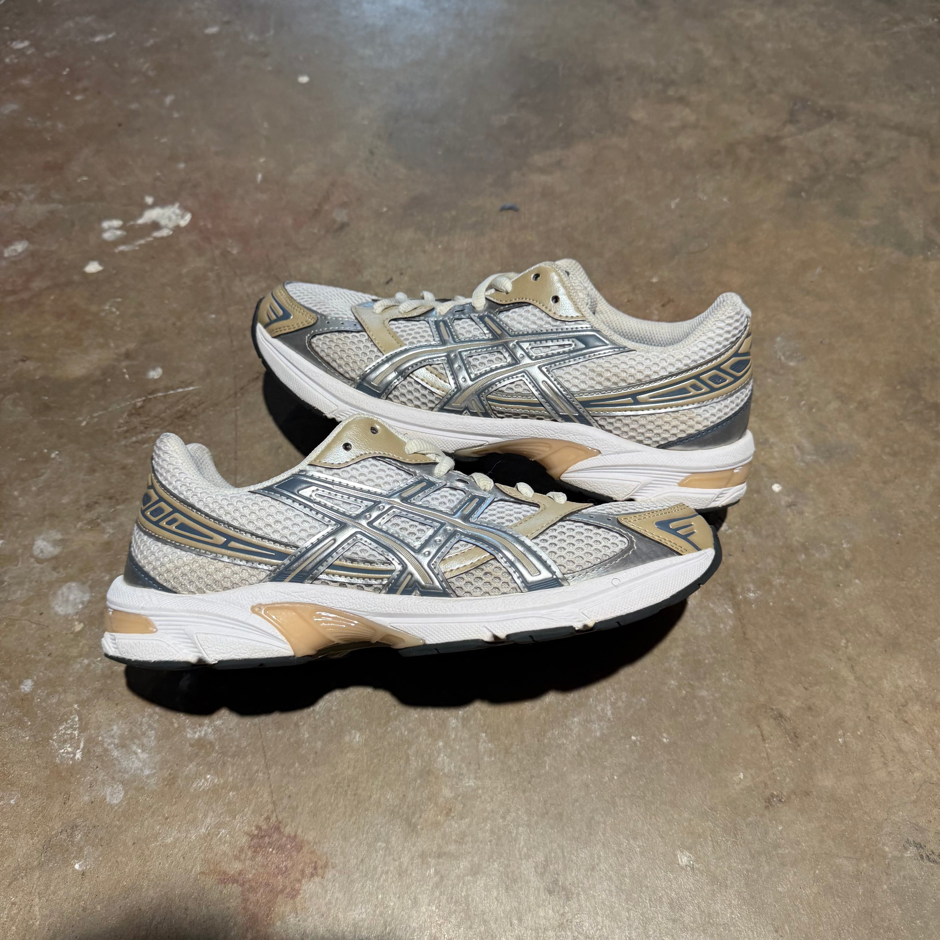 size 7.5 - Asics Gel-1130 ' White Wood Crepe '