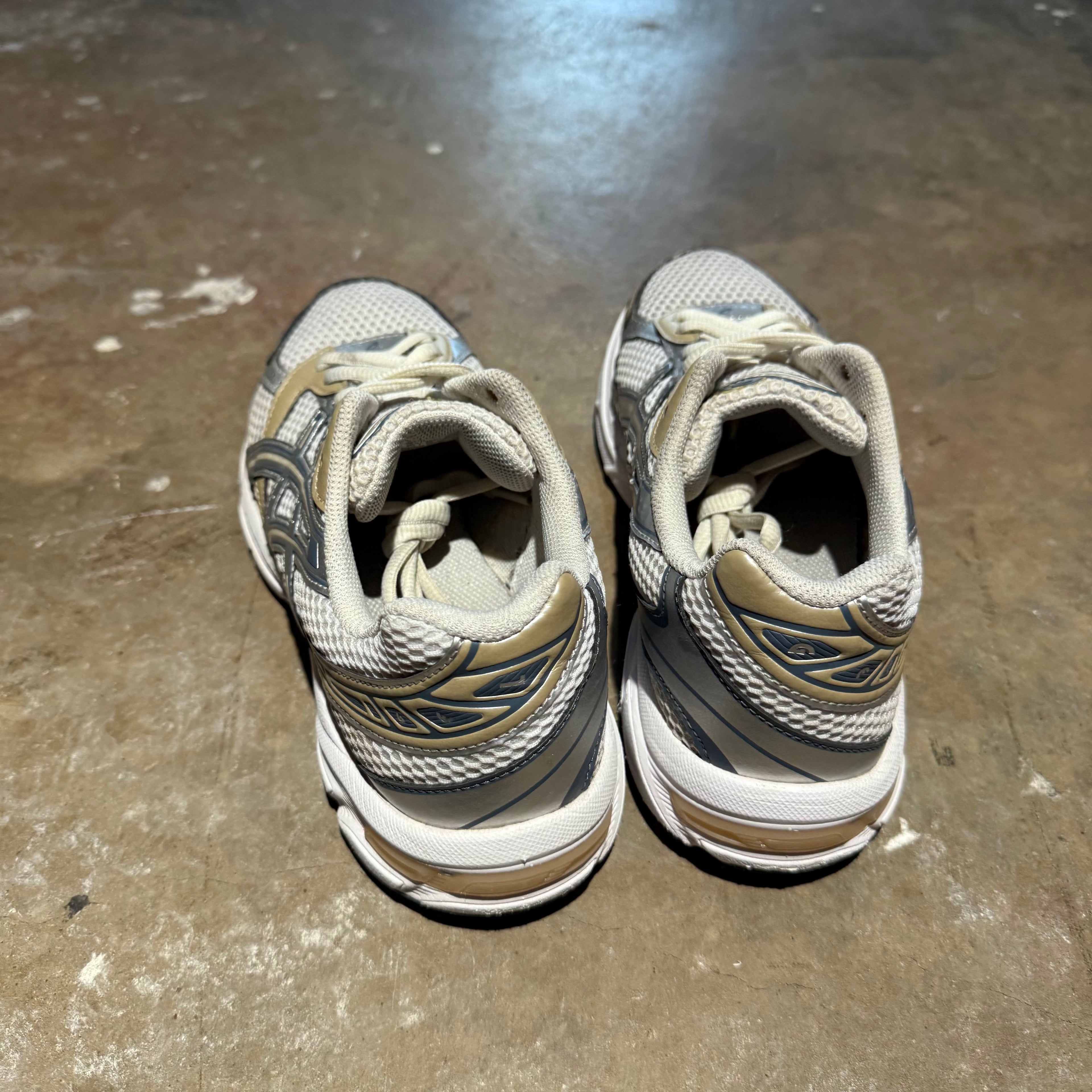 size 7.5 - Asics Gel-1130 ' White Wood Crepe '
