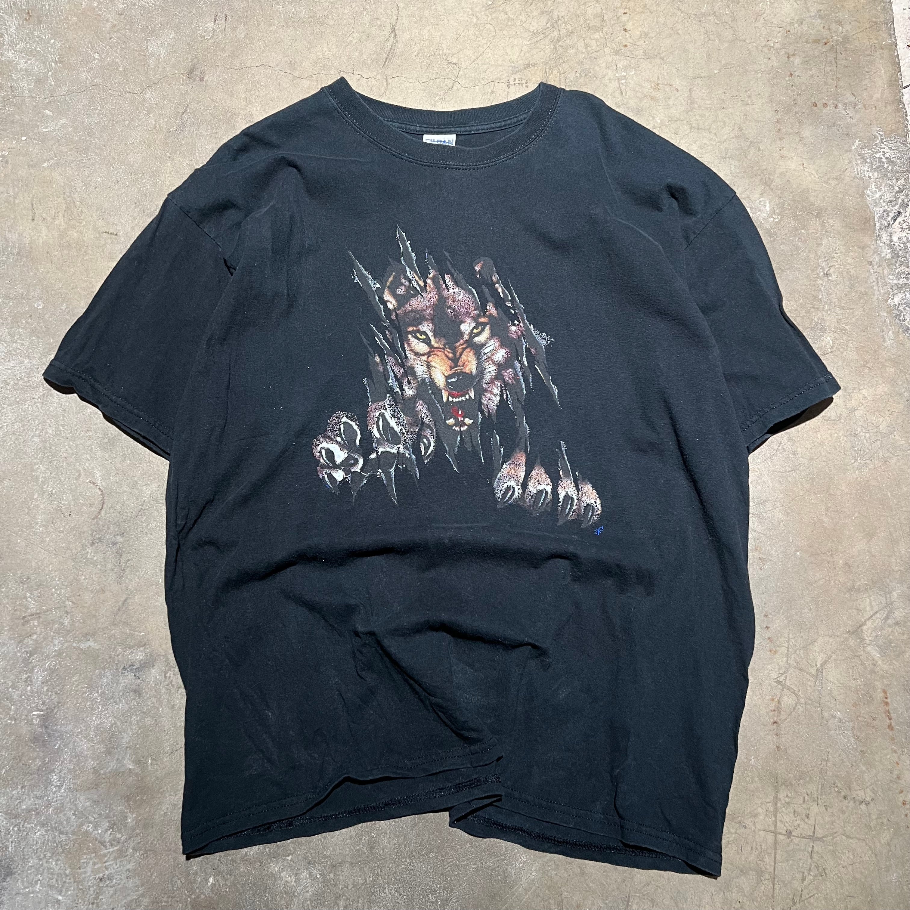 size xl - Vintage ' Wolf Scratch ' Tee